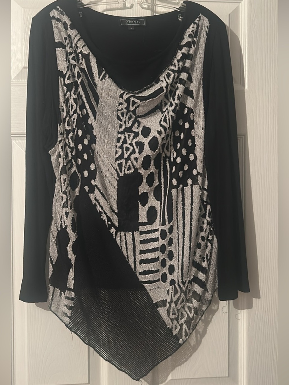 🌸 Minkas Black & Gray Asymmetric Tunic Top - Size L - EUC